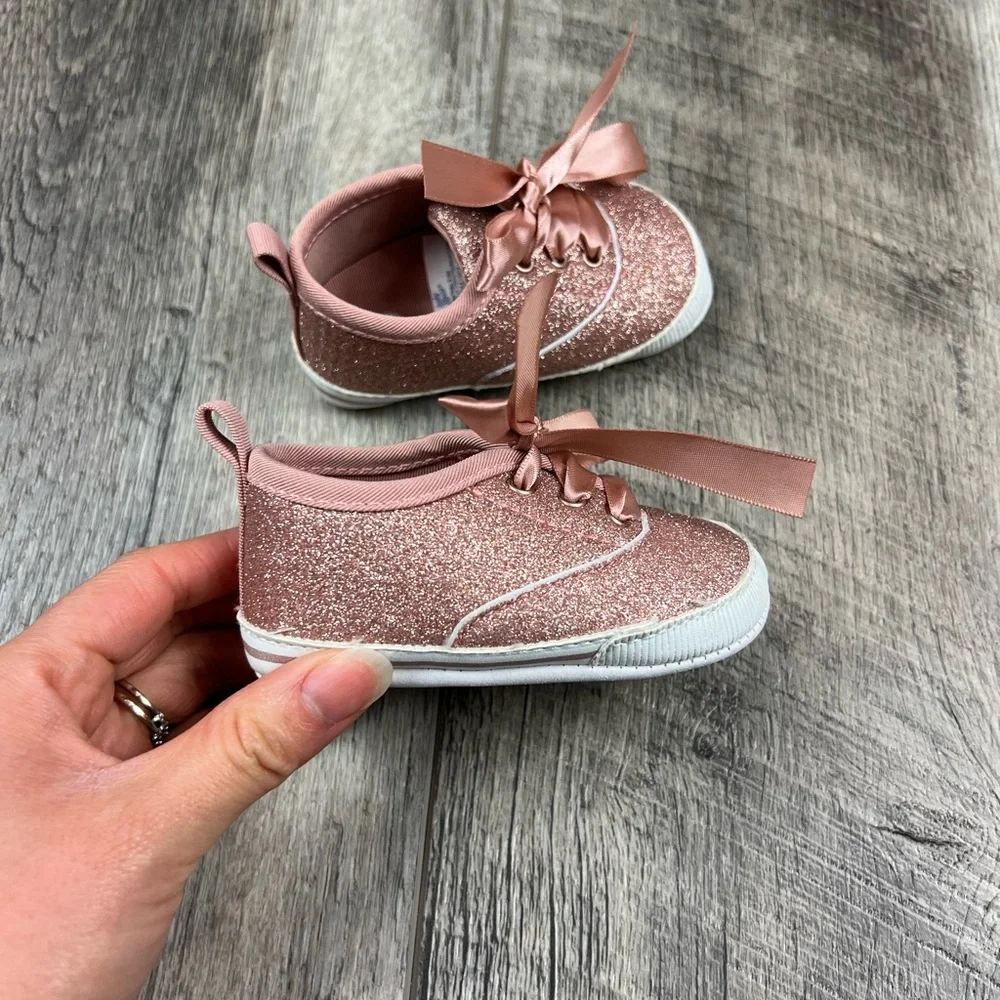 Oshkosh B’Gosh Pink Sparkle‎ Shoes